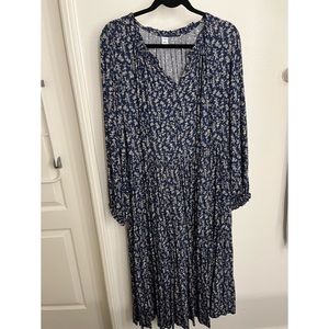 Old Navy navy blue floral maxi dress